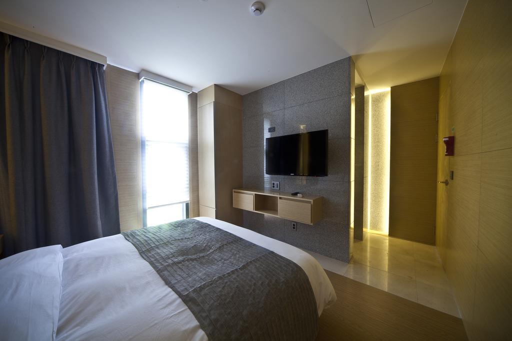 Stanford Hotel And Resort Jeju Bilik gambar